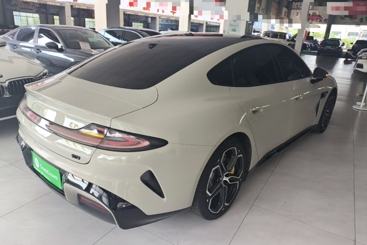 MI SU7 2025 car image #7
