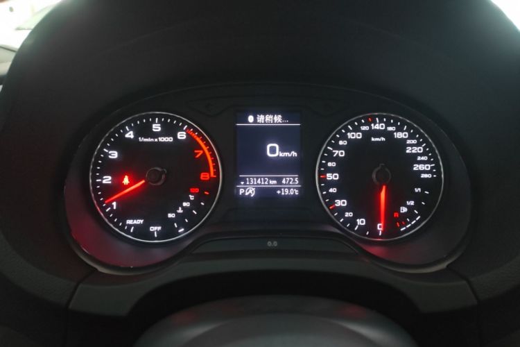 Audi A3 2018 immagine di auto #12