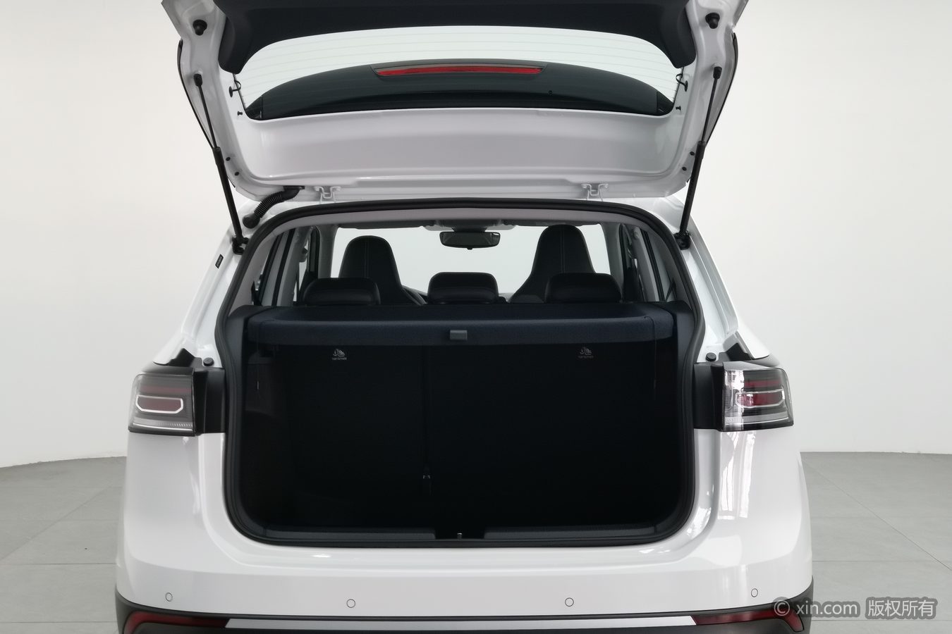 Volkswagen Tharu 2026 car image #17