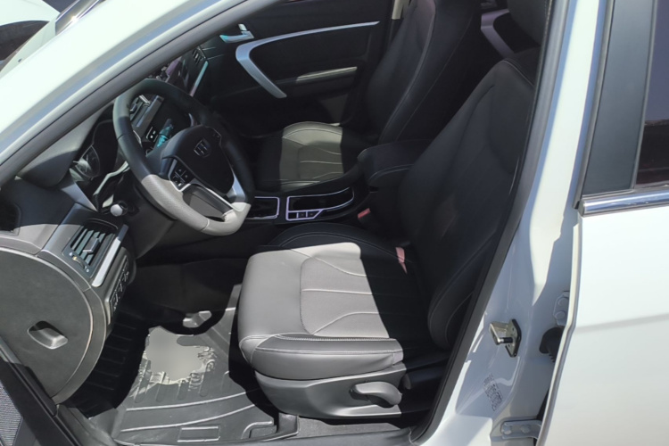 GEELY Emgrand 2018 #15 GEELY Emgrand 2018 car image #15