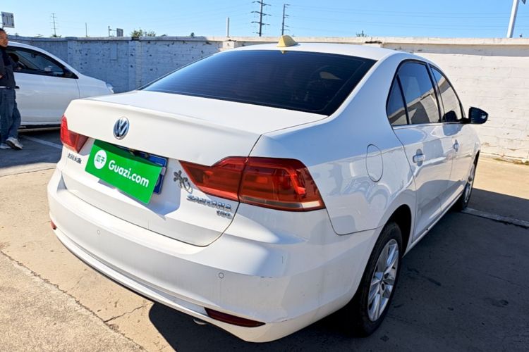 Volkswagen Santana 2016 imagen de coche #7