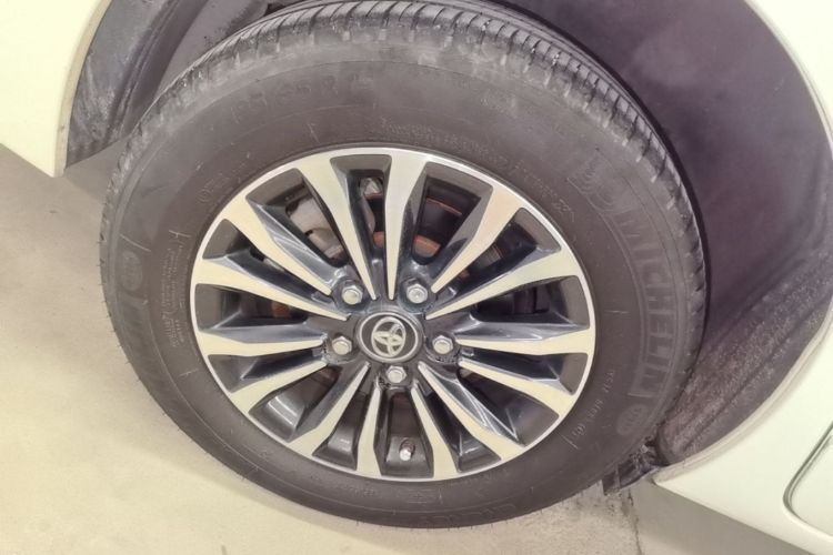 Toyota Corolla 2019 #5 Toyota Corolla 2019 car image #5
