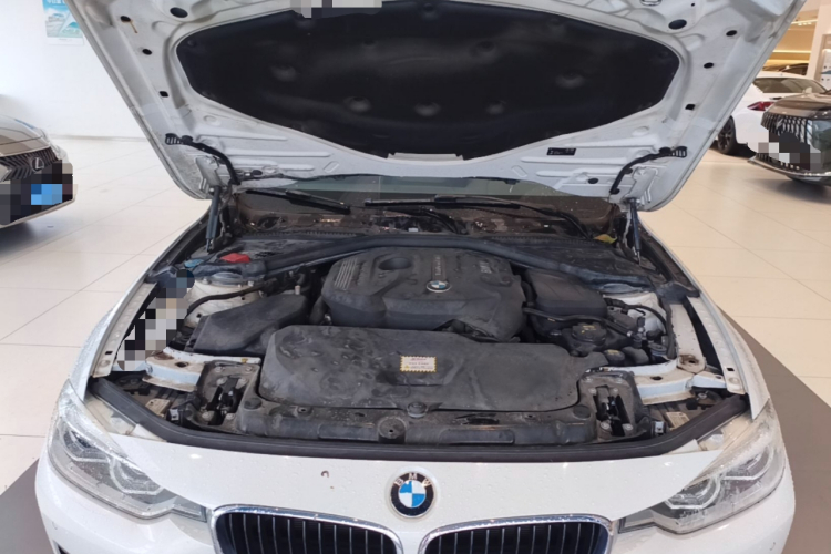 BMW 3 Series 2017 #22 BMW 3 Series 2017 car image #22