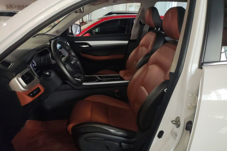 GEELY Vision X6 2020 immagine di auto #15