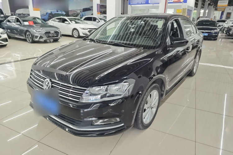 Volkswagen Lavida 2016 car image #2