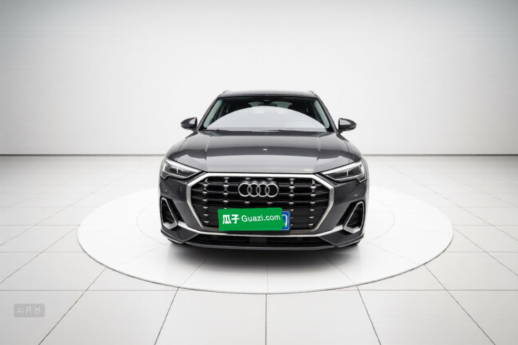 Audi Q3 2021 car image #3