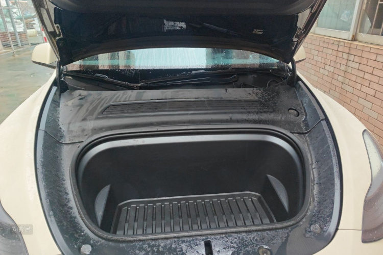 Tesla Model Y 2023 #22 Tesla Model Y 2023 immagine di auto #22