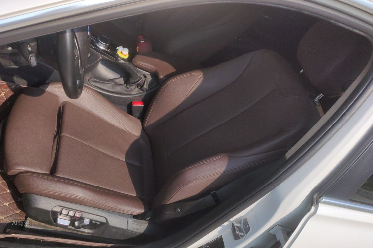 BMW 3 Series 2019 #17 BMW 3 Series 2019 car image #17