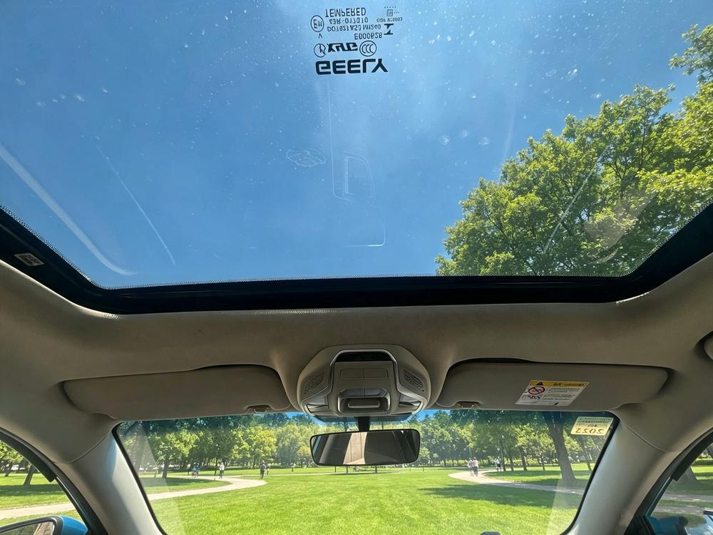 GEELY Binray 2021 immagine di auto #7