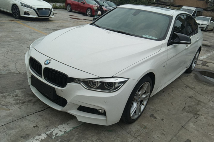 BMW 3 Series 2017 صورة سيارة #2