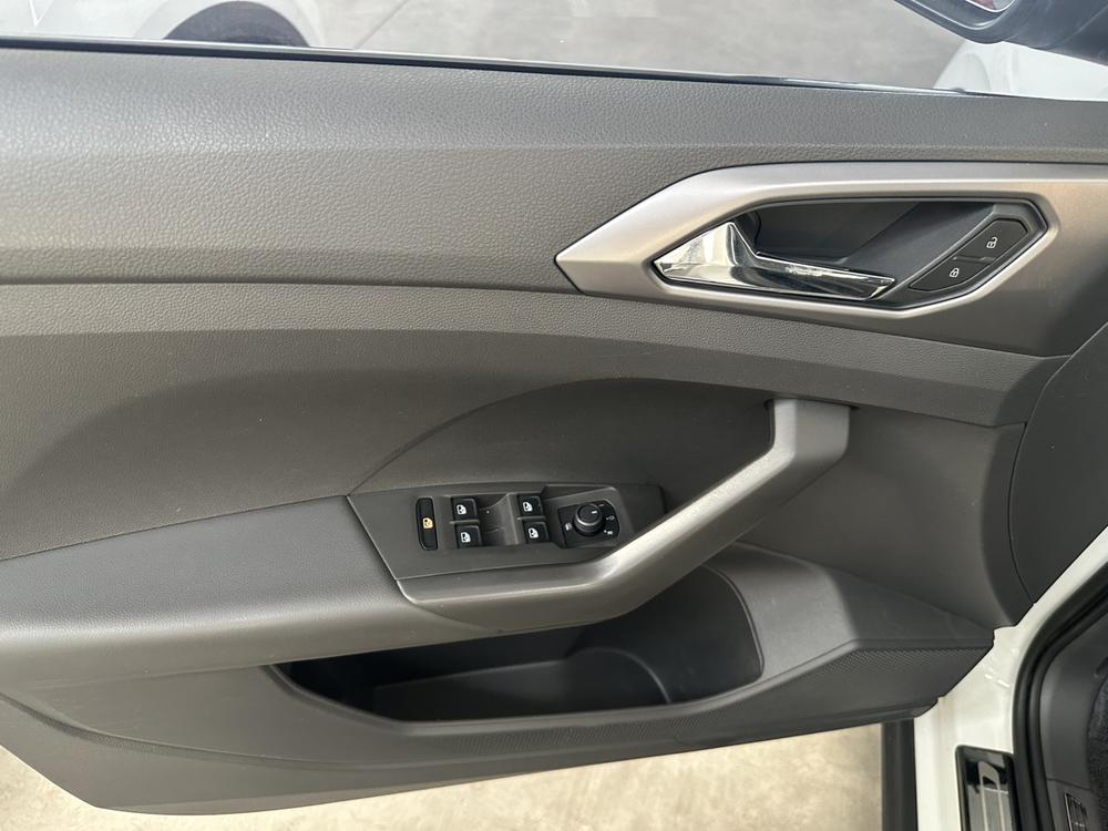 Volkswagen T-Cross 2021 #21 Volkswagen T-Cross 2021 car image #21