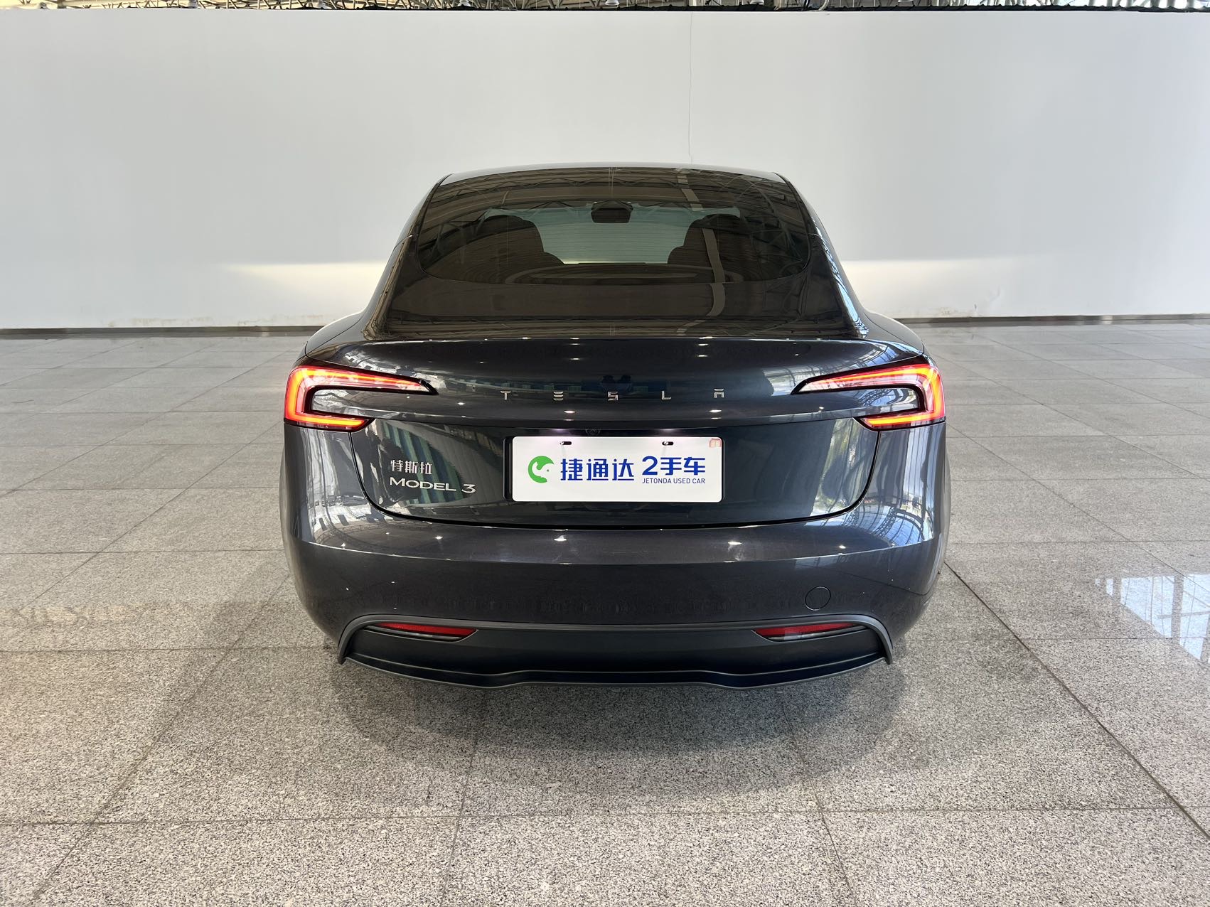 Tesla Model 3 2024 car image #8