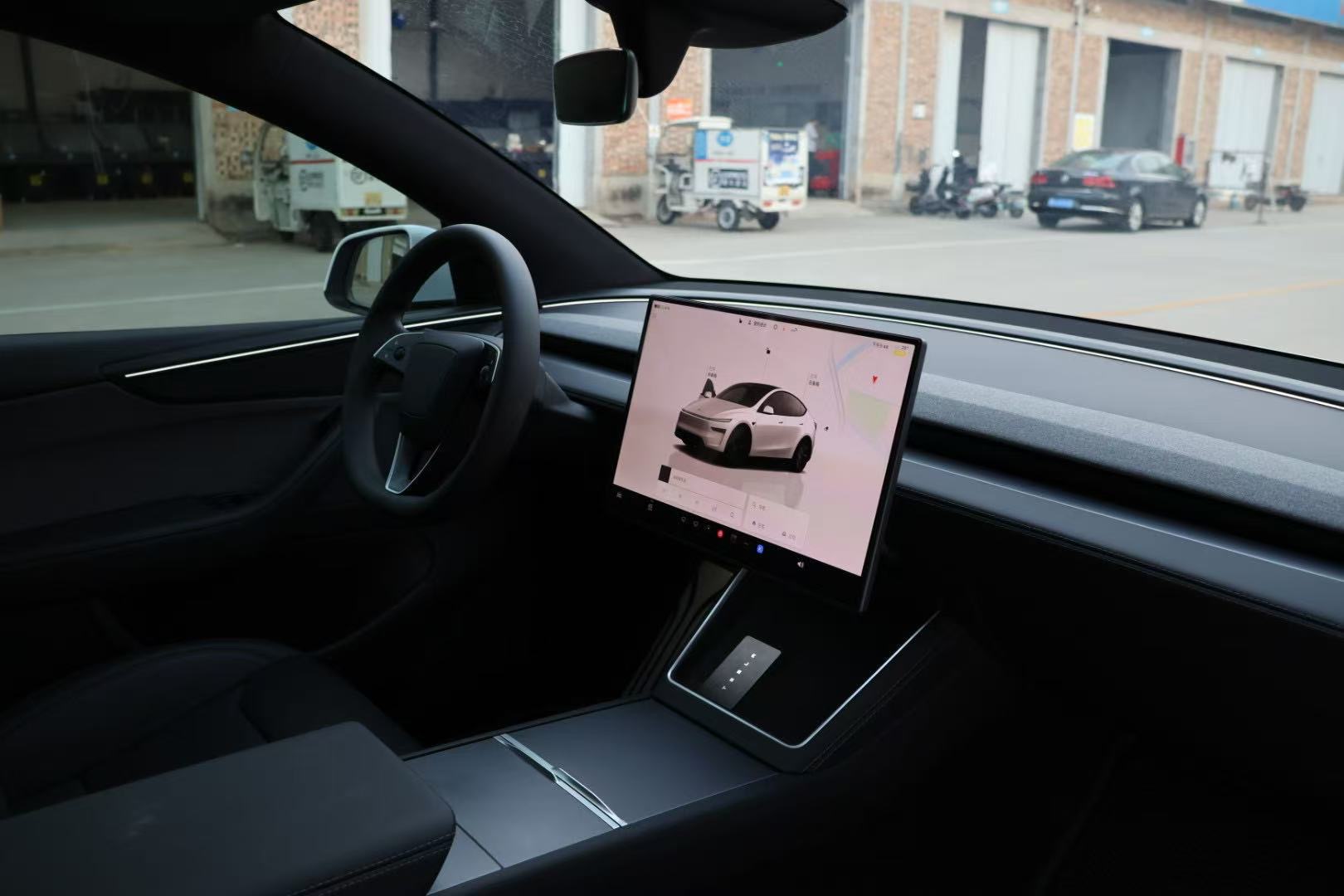 Tesla Model Y 2026 car image #8
