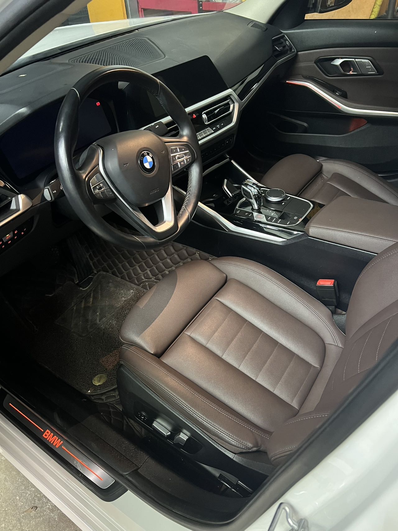 BMW 3 Series 2020 car image #4