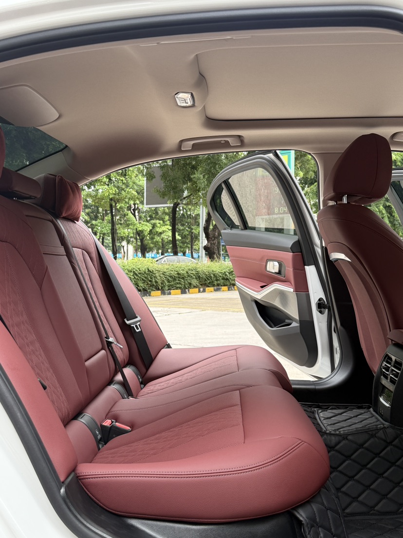 BMW i3 2025 image de voiture #10