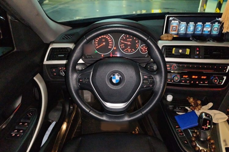 BMW 3 Series GT 2016 #15 BMW 3 Series GT 2016 car image #15
