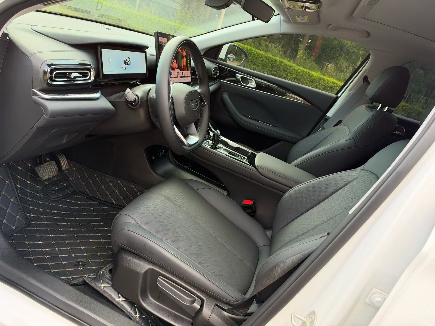 GEELY Emgrand 2025 #7 GEELY Emgrand 2025 car image #7