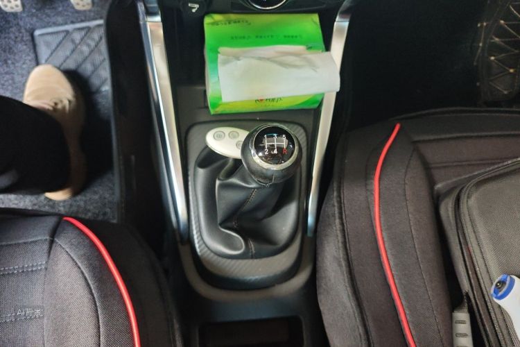 BYD Yuan 2016 #16 BYD Yuan 2016 car image #16