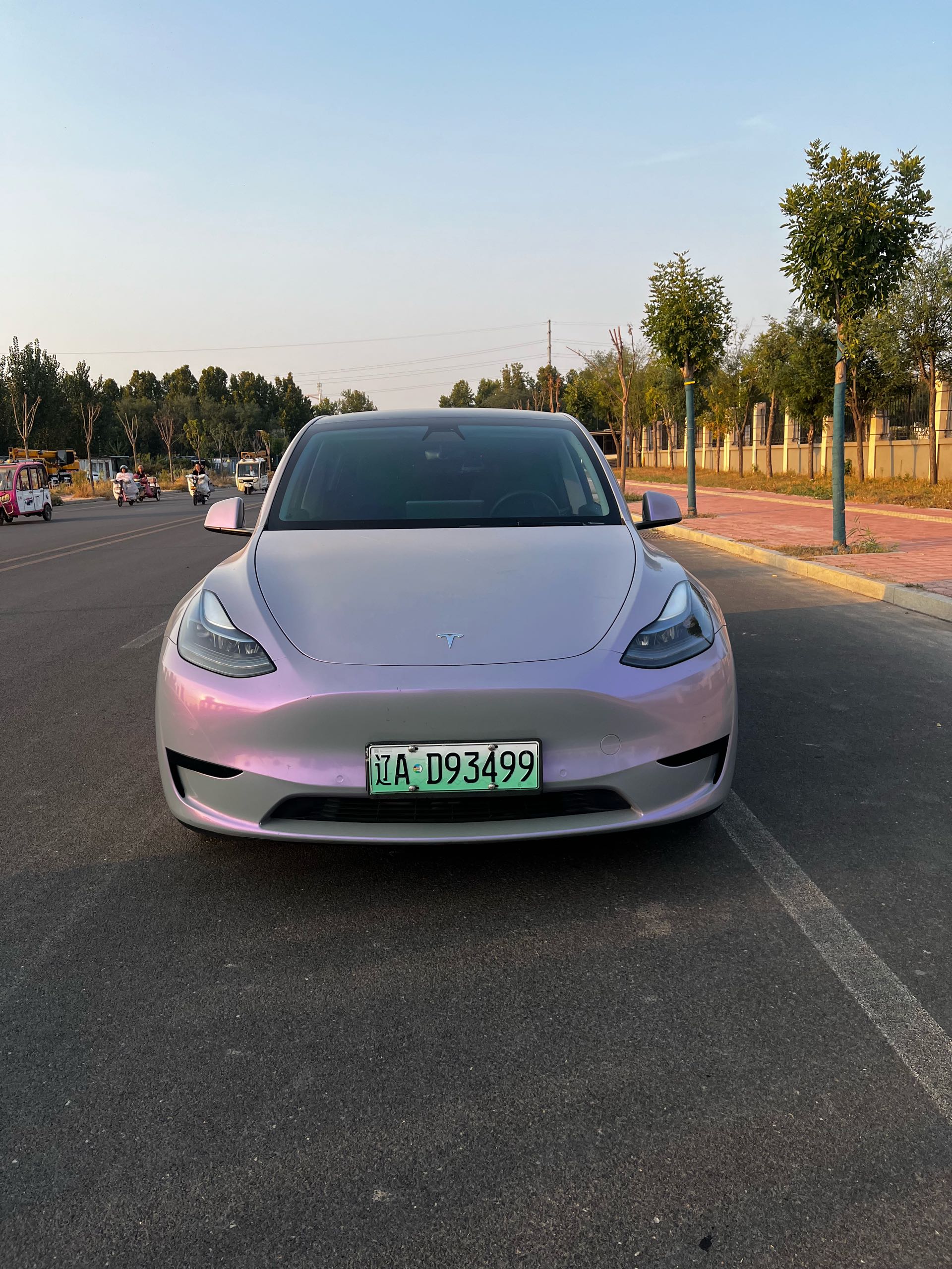 Tesla Model Y 2023 #3 Tesla Model Y 2023 car image #3