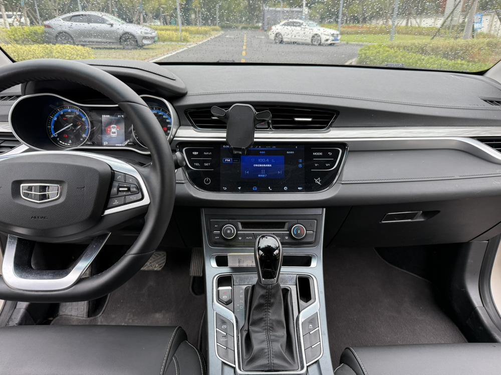 GEELY Emgrand 2019 image de voiture #8