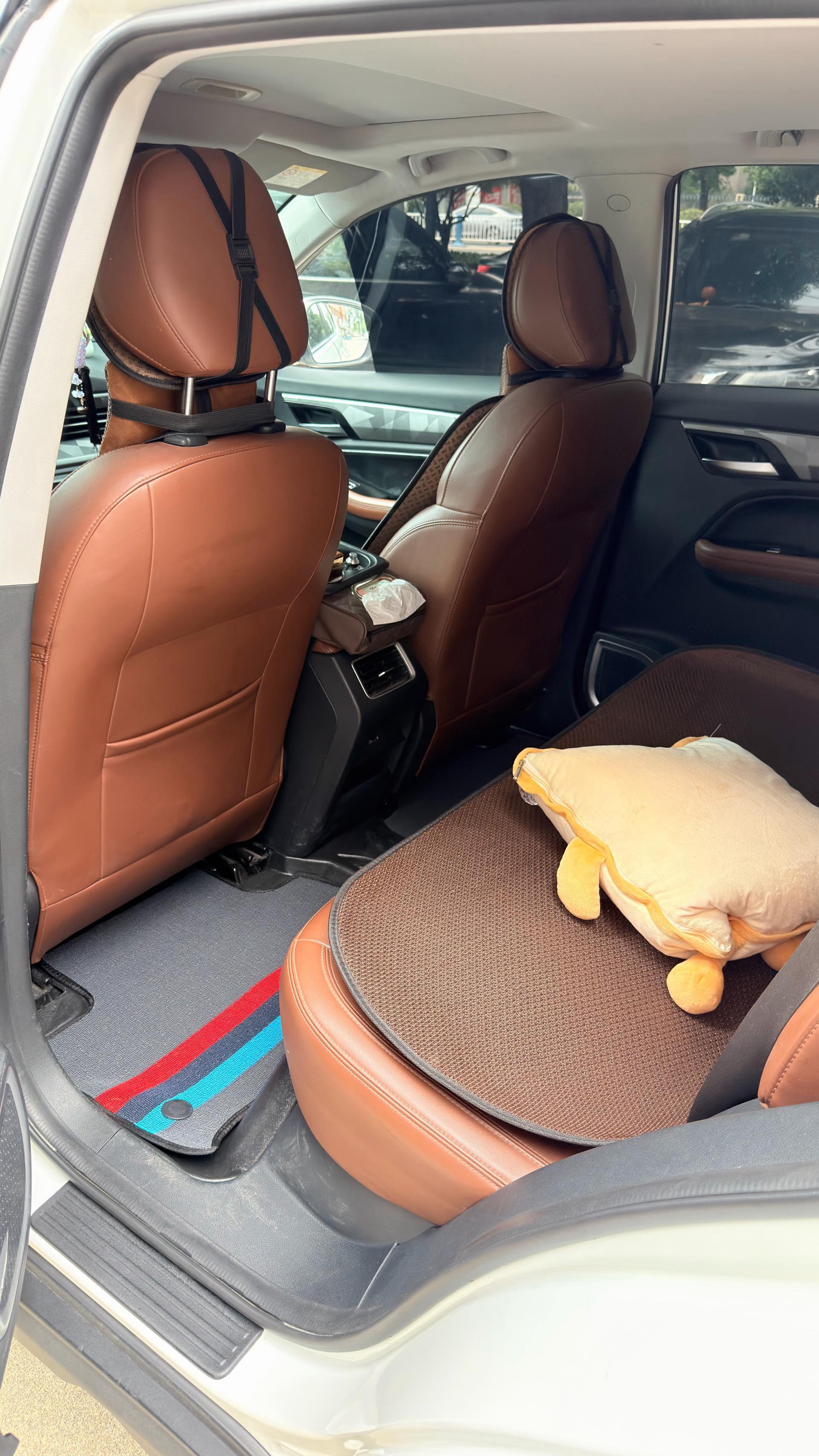 GEELY Vision X6 2022 صورة سيارة #6