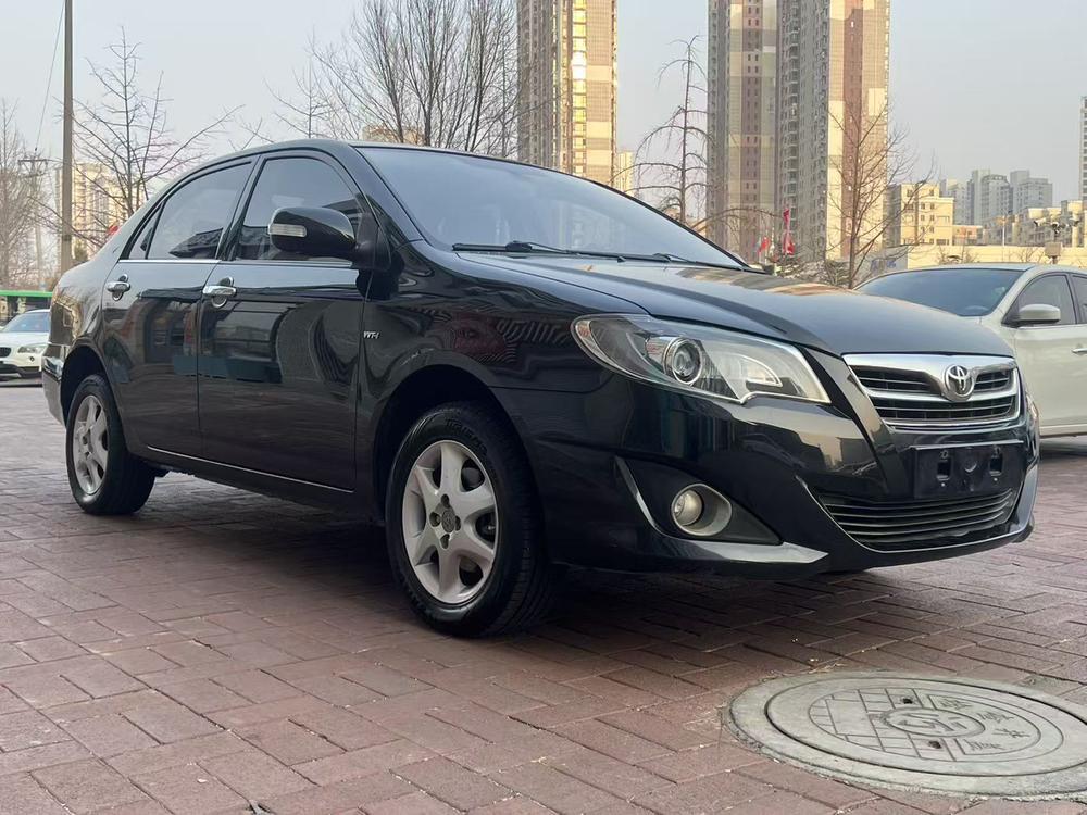 Toyota Corolla (Classic) 2015 صورة سيارة #3