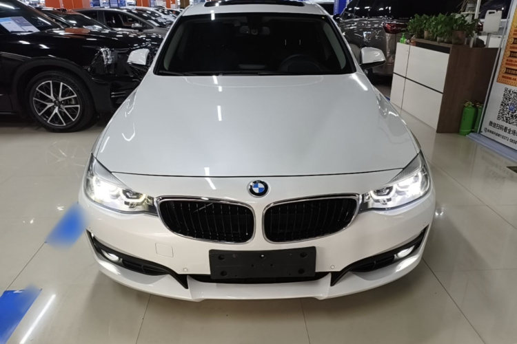 BMW 3 Series GT 2019 car image #3