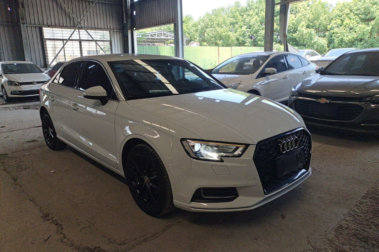 Audi A3 2019 #4 Audi A3 2019 car image #4