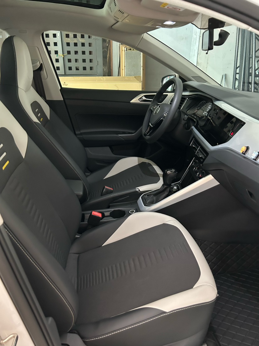 Volkswagen Polo 2021 car image #9