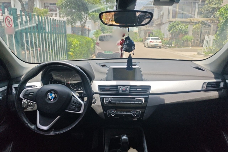 BMW X1 2017 #12 BMW X1 2017 car image #12