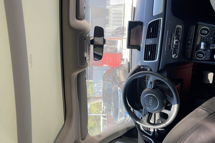 Audi Q3 2019 #14 Audi Q3 2019 car image #14