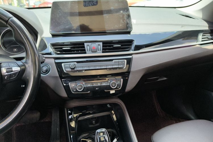 BMW X1 2021 immagine di auto #13