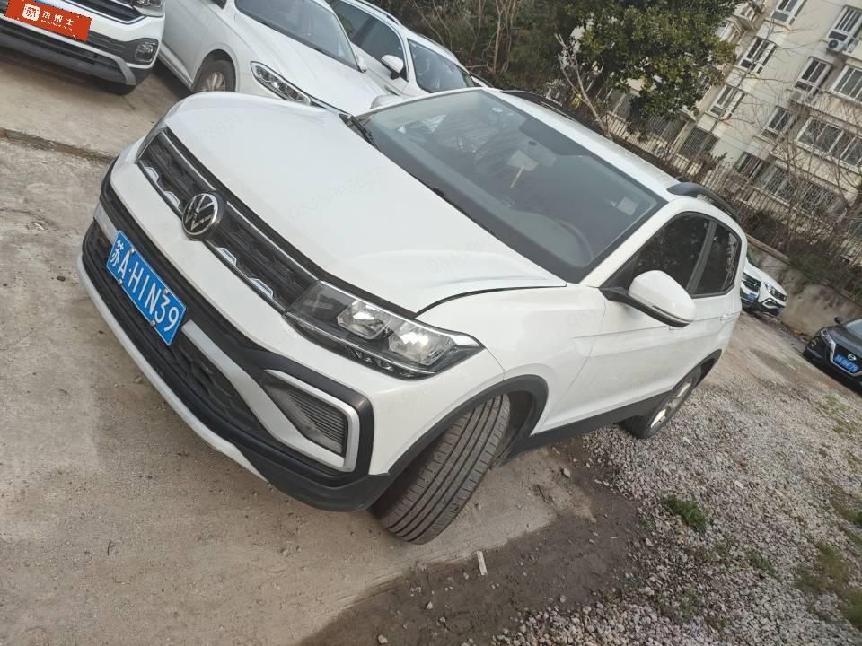 Volkswagen T-Cross 2023 immagine di auto 