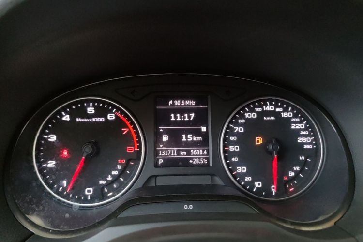 Audi A3 2015 car image #16