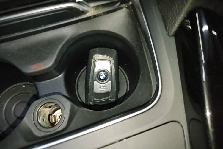 BMW 3 Series 2016 imagen de coche #14