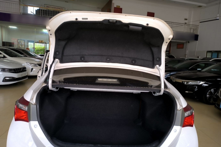 Toyota Corolla 2017 car image #21