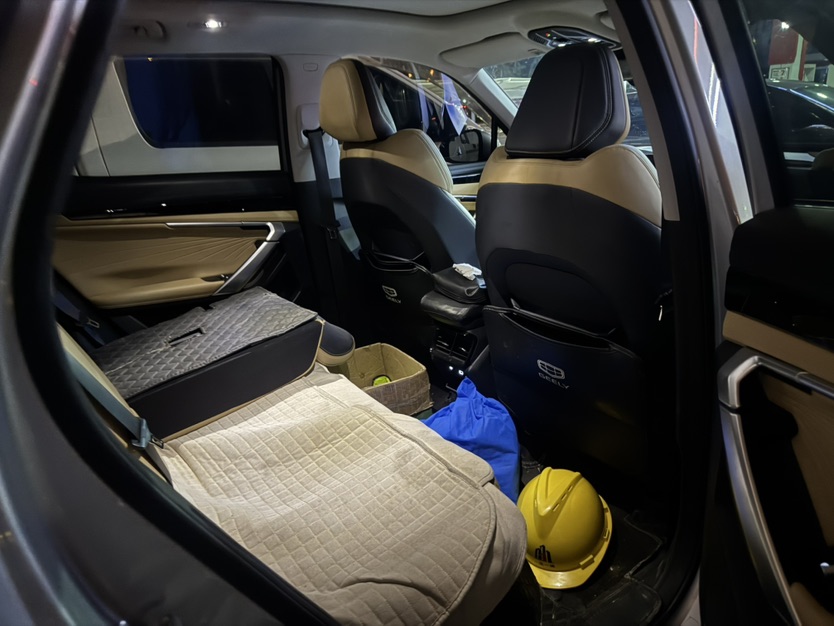 GEELY Boyue L 2023 car image #6