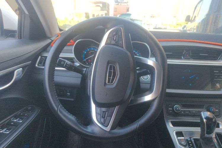 GEELY Emgrand 2019 imagen de coche #11