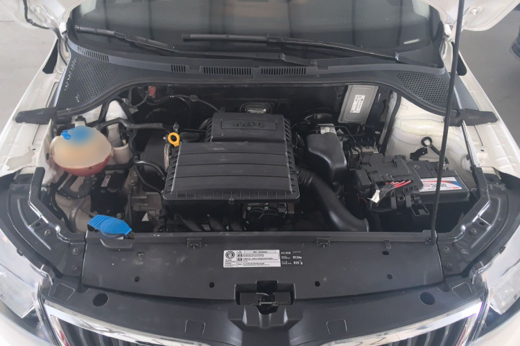 Skoda Rapid 2017 image de voiture #20