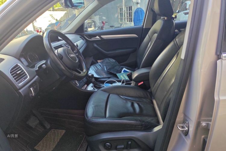 Audi Q3 2015 immagine di auto #17