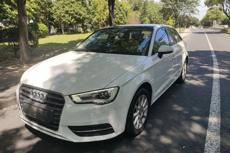 Audi A3 2015 car image #2