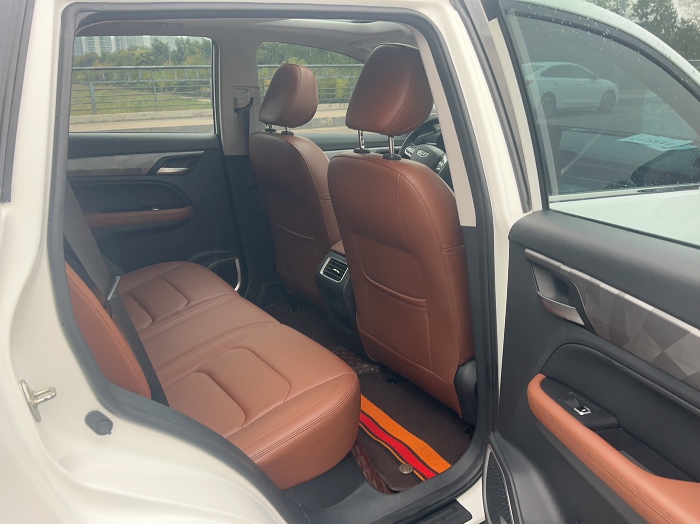 GEELY Vision X6 2023 #11 GEELY Vision X6 2023 car image #11
