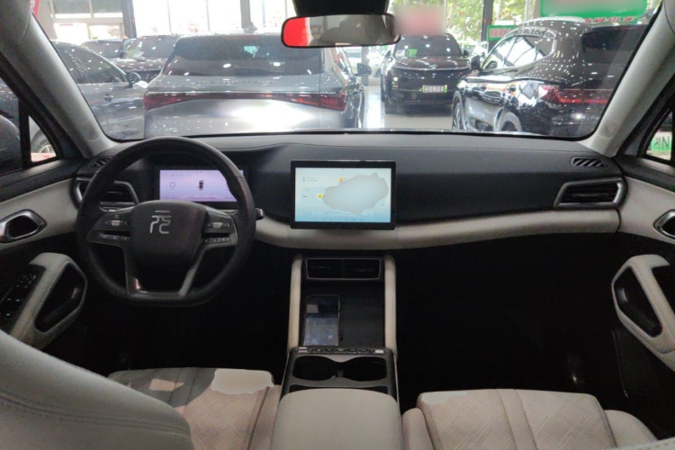 BYD YuanUP 2025 #10 BYD YuanUP 2025 immagine di auto #10