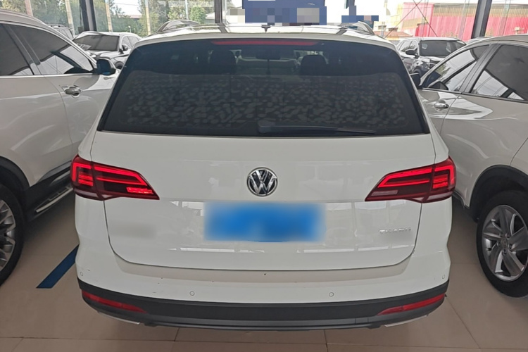 Volkswagen Tharu 2020 car image #6