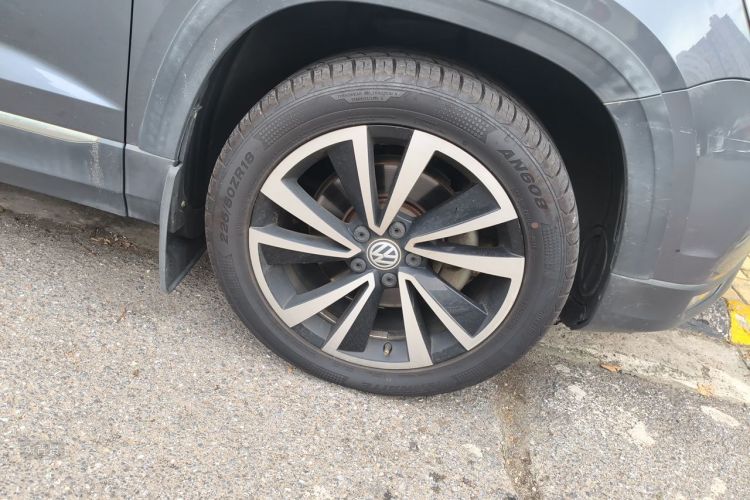 Volkswagen Tharu 2019 car image #9