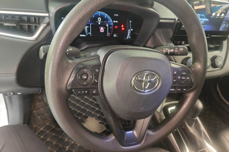 Toyota Corolla Cross 2023 immagine di auto #11