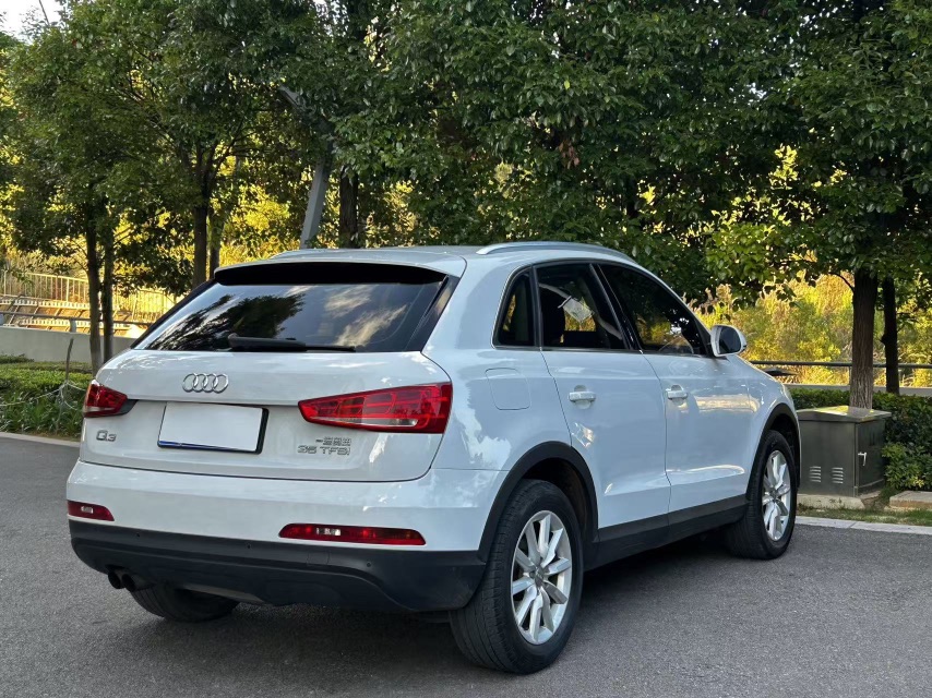 Audi Q3 2013 #7 Audi Q3 2013 car image #7