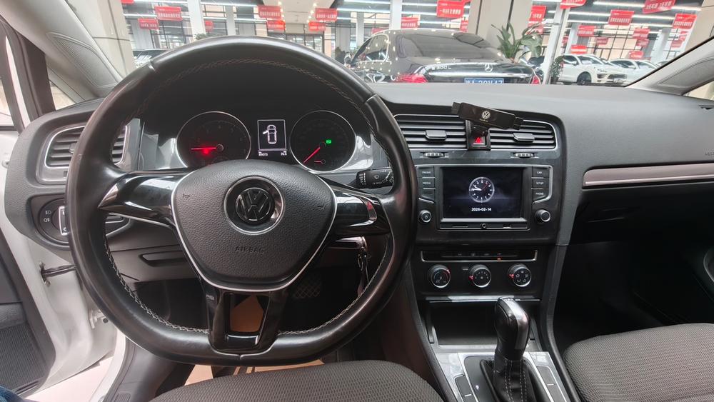 Volkswagen Golf 2017 #19 Volkswagen Golf 2017 car image #19