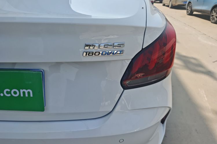 MG 5 2025 صورة سيارة #8