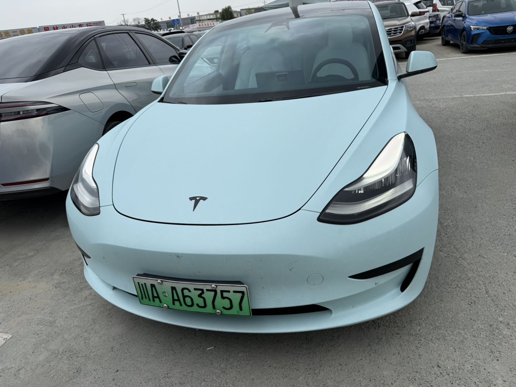 Tesla Model 3 2020 car image #2